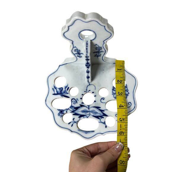 Vtg Meissen style Blue Onion Wall Utensil Holder - 10 slots- cottagecore - Picture 7 of 12